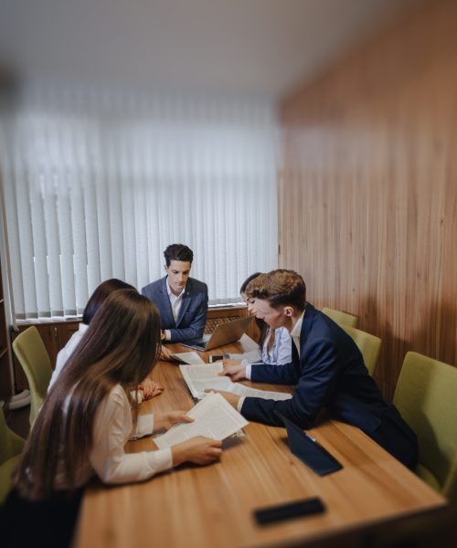 advogados - foto freepik - pressahotkey